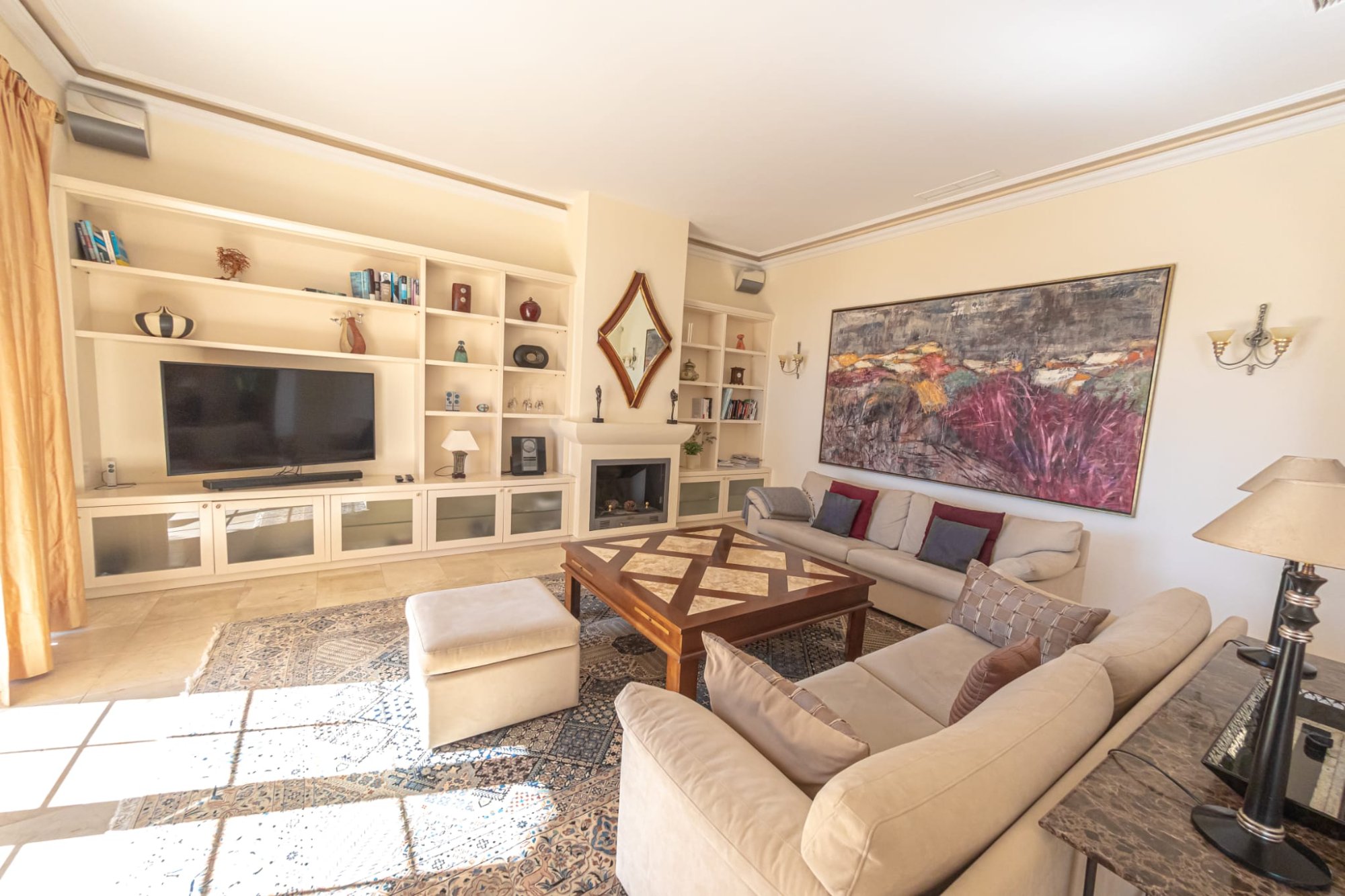 Villa Sierra living room